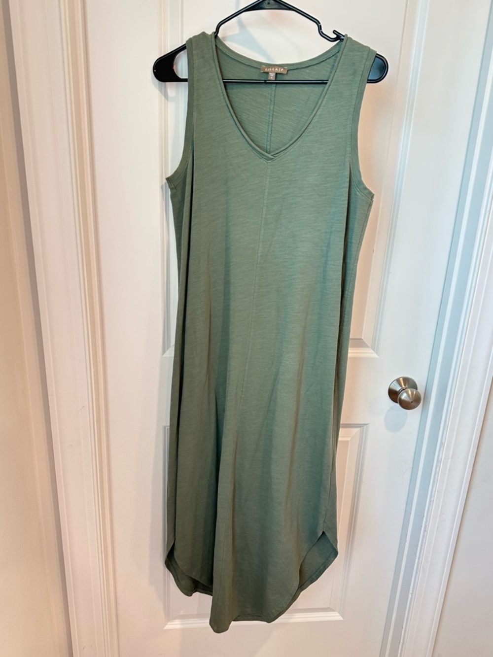 Lilla P Sleeveless V Neck Cotton Midi Dress